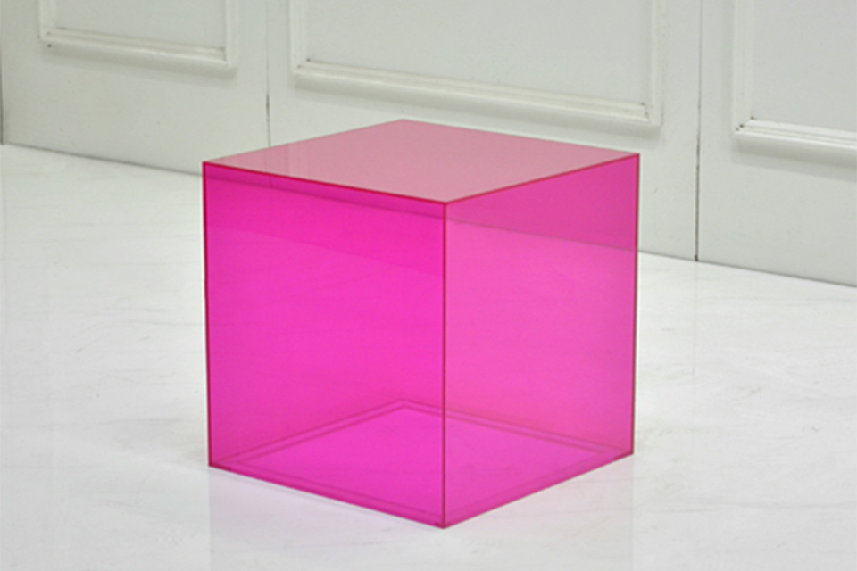 Custom Acrylic Box 03