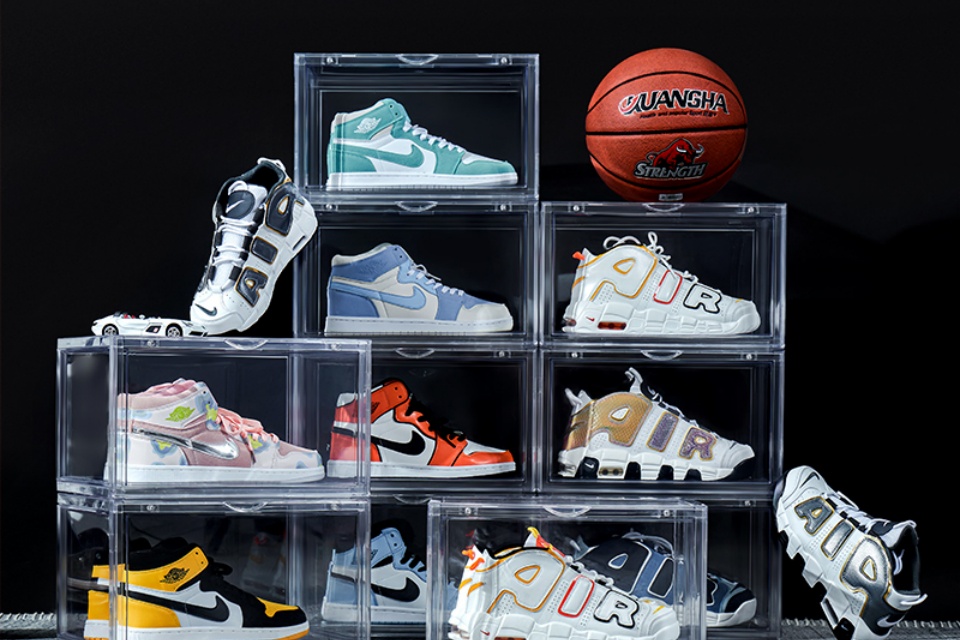 Custom Acrylic Boxes